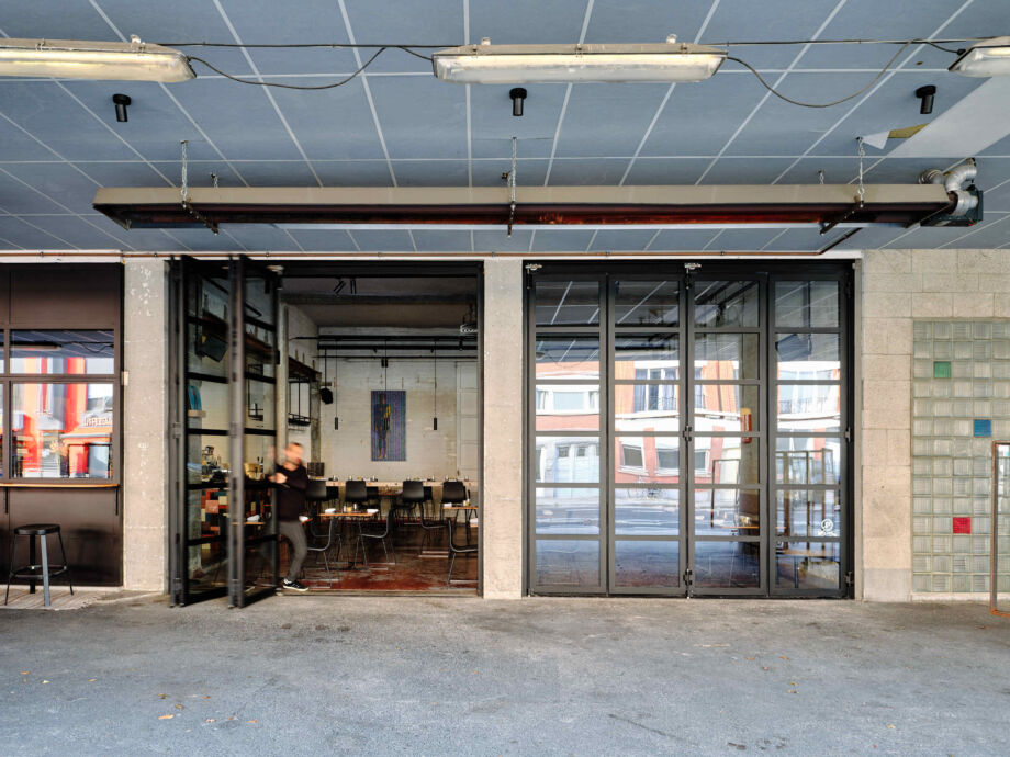220919 F07 COMMERCEDESIGN DE GARAGE 019