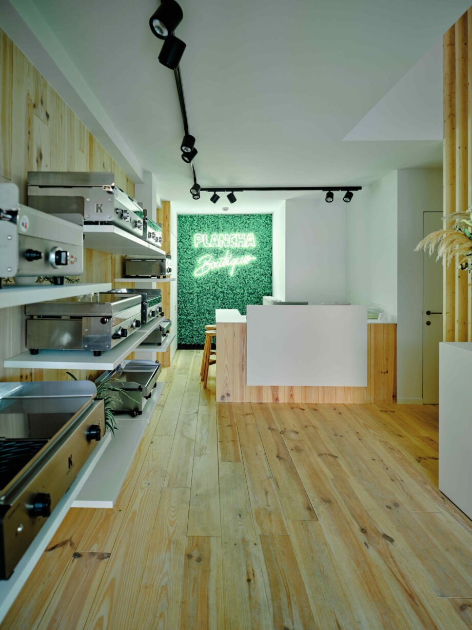 220919 F07 COMMERCEDESIGN PLANCHA BOUTIQUE 012