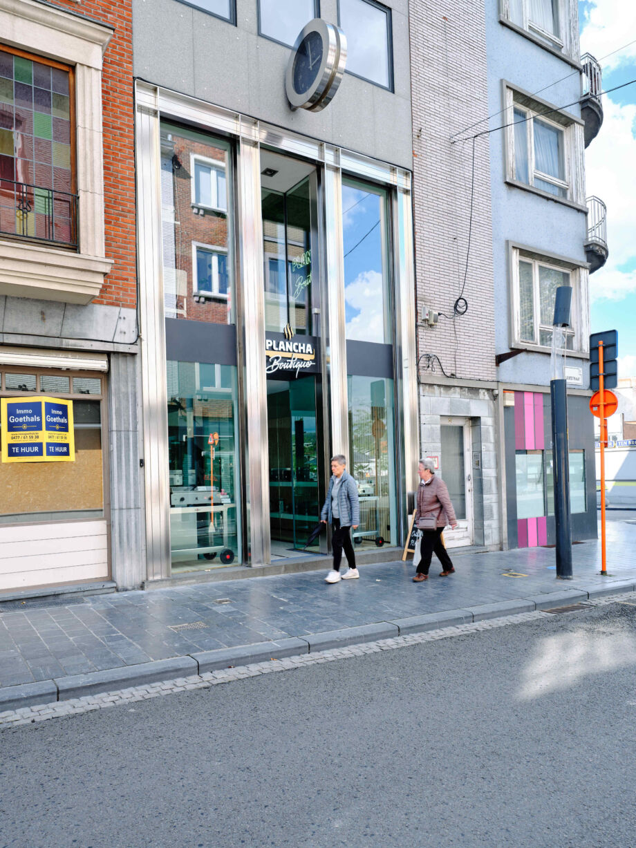220919 F07 COMMERCEDESIGN PLANCHA BOUTIQUE 016