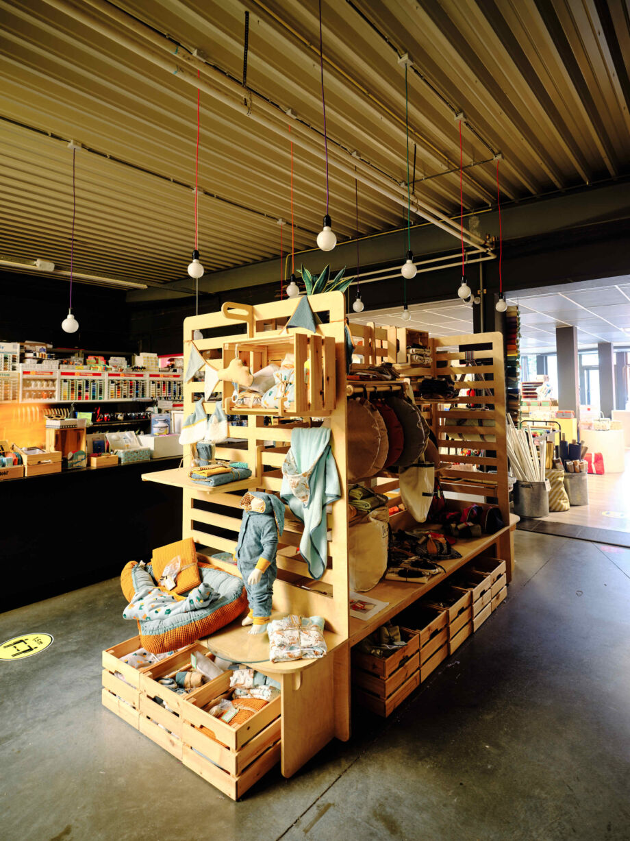 220919 F07 COMMERCEDESIGN SOLDEUR 001